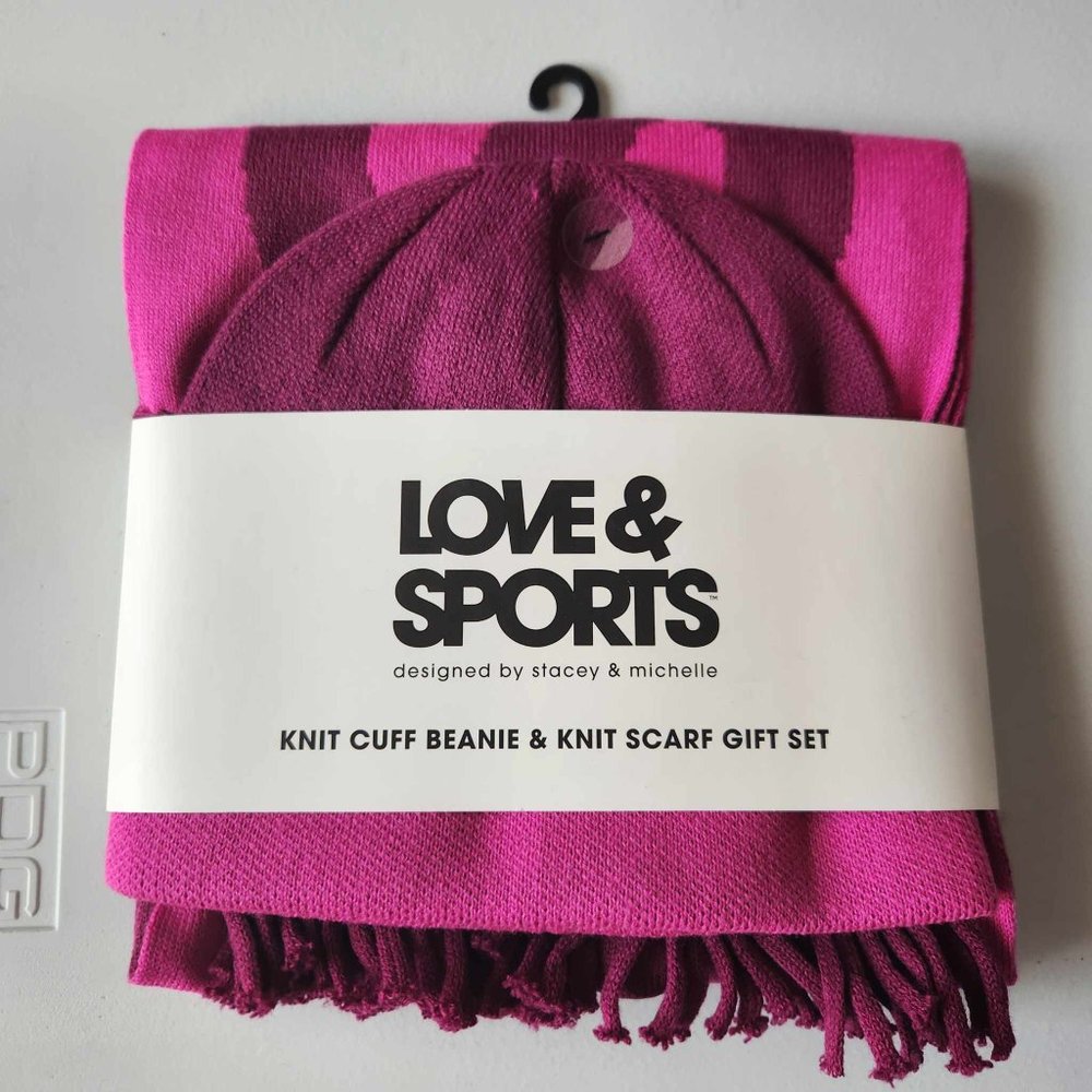 Love & Sports Women's Beanie and Scarf 2-Piece Set - NWT